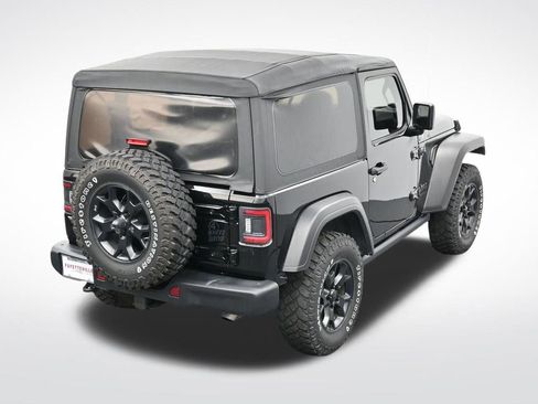 Used 2021 Jeep Wrangler Sport image 23