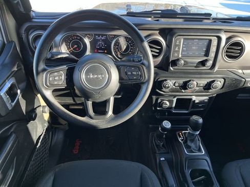 Used 2020 Jeep Gladiator Sport image 13
