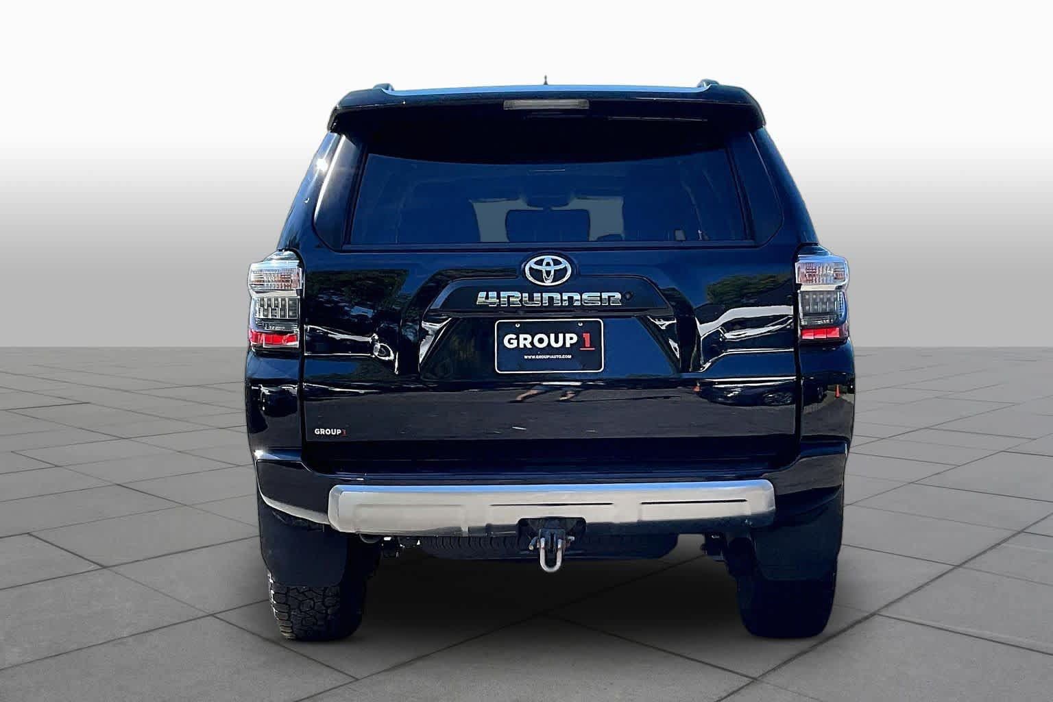 Used 2019 Toyota 4Runner TRD Off-Road Premium AWD/4WD image 5