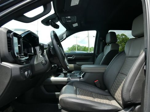 Used 2024 Chevrolet Silverado 1500 ZR2 w/ Technology Package AWD/4WD image 23