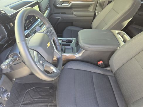 Used 2025 Chevrolet Silverado 1500 LT w/ Safety Package image 15
