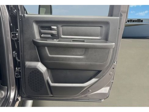 Used 2025 RAM 2500 Tradesman image 27