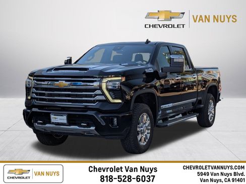 New 2026 Chevrolet Silverado 2500 High Country w/ Technology Package AWD/4WD image 1
