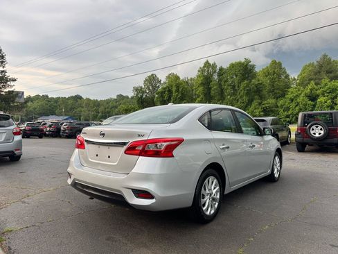 Used 2017 Nissan Sentra SV w/ Style Package FWD image 5