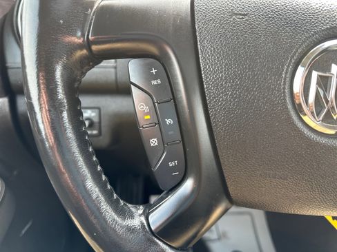 Used 2017 Buick Enclave Leather AWD/4WD image 23