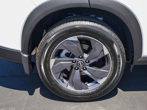 New 2026 Nissan Rogue SV image 9