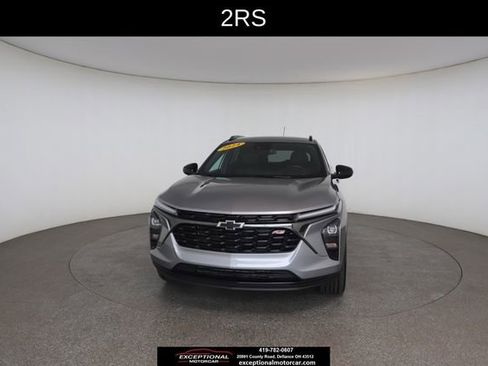 Used 2024 Chevrolet Trax RS w/ Driver Confidence Package FWD image 32