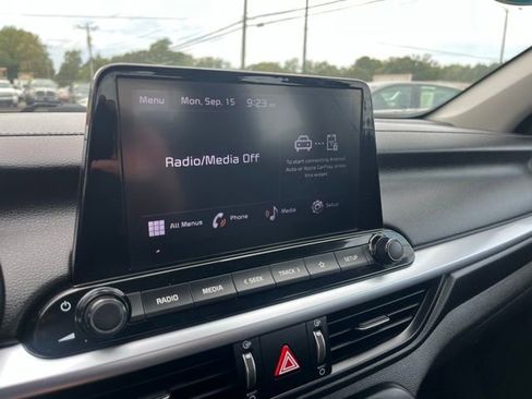 Used 2022 Kia Forte LXS image 21