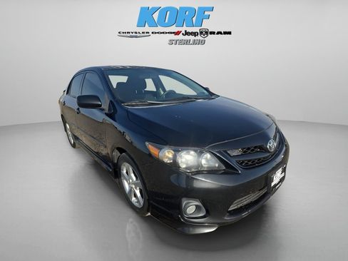 Used 2011 Toyota Corolla S image 3