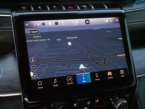 Used 2022 Jeep Grand Cherokee Overland w/ Luxury Tech Group IV image 22