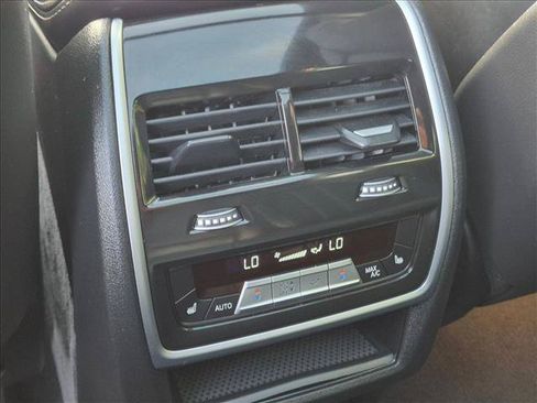 Used 2025 BMW X5 xDrive50e AWD/4WD image 18