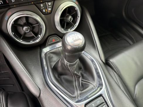 Certified 2023 Chevrolet Camaro LT w/ Technology Package image 21