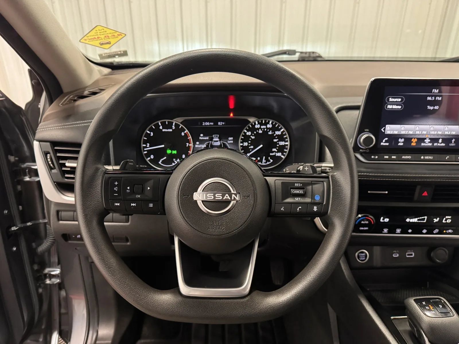 Used 2023 Nissan Rogue SV AWD/4WD image 18
