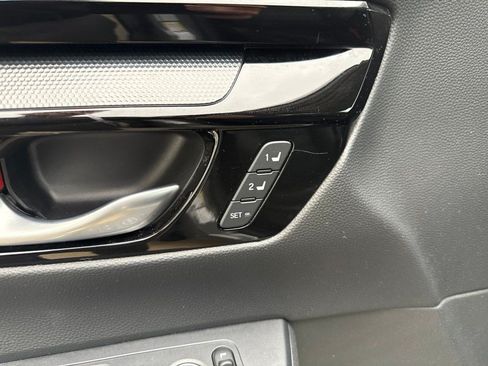 Used 2023 Honda CR-V EX-L image 8