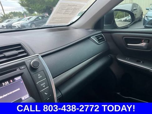 Used 2017 Toyota Camry LE FWD image 27