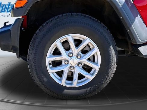 Used 2023 Jeep Wrangler Unlimited Sport AWD/4WD image 31