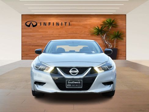 Used 2017 Nissan Maxima 3.5 S image 2