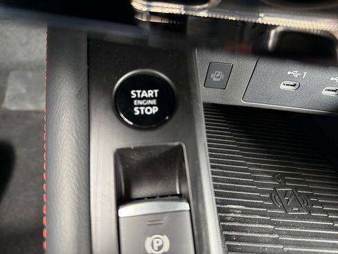 New 2026 Nissan Kicks SR w/ Cold Weather Package FWD image 19