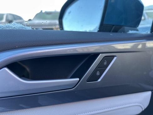 New 2026 Volkswagen Taos SEL AWD/4WD image 15