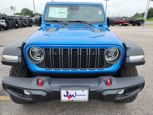 New 2025 Jeep Gladiator Rubicon image 8