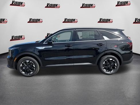 New 2025 Kia Sorento S image 8