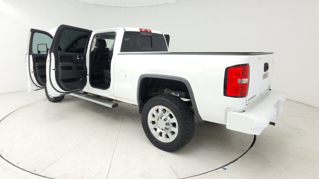 Used 2015 GMC Sierra 2500 Denali w/ Duramax Plus Package AWD/4WD image 11