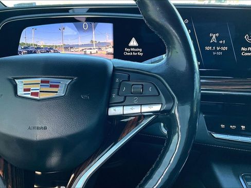 Used 2021 Cadillac Escalade ESV Premium Luxury w/ Driver Assist Tech Package AWD/4WD image 12