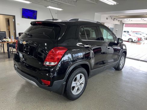 Used 2018 Chevrolet Trax LT w/ LT Convenience Package image 7