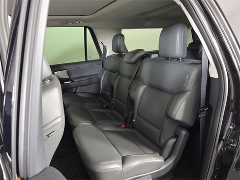 Used 2025 Ford Expedition Max Active image 20