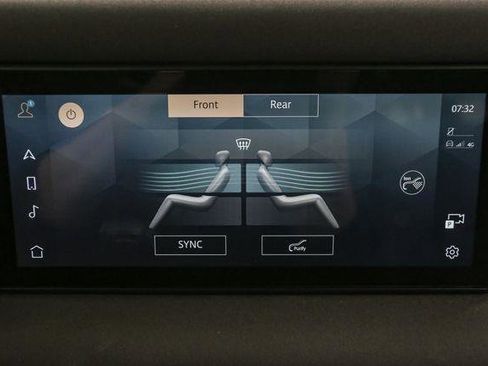 Used 2023 Land Rover Defender 110 X-Dynamic SE image 33