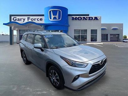 Used 2023 Toyota Highlander XLE