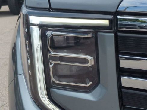 Certified 2024 GMC Sierra 1500 SLT RWD image 10