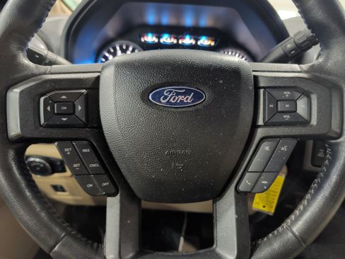 Used 2017 Ford F150 XLT w/ Equipment Group 302A Luxury AWD/4WD image 10