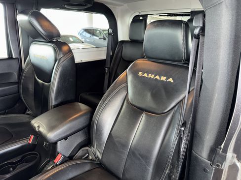 Used 2014 Jeep Wrangler Sahara w/ Connectivity Group image 27