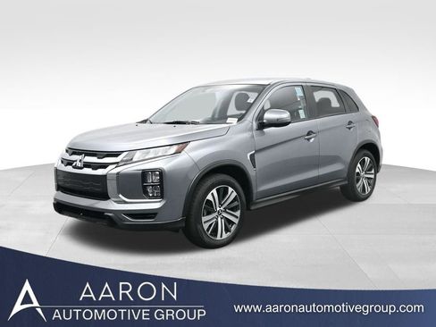 Used 2024 Mitsubishi Outlander Sport SE image 1
