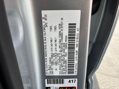 Used 2025 Toyota Tacoma TRD Off-Road AWD/4WD image 28