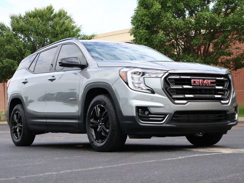 Used 2024 GMC Terrain AT4 w/ Tech Package AWD/4WD image 1