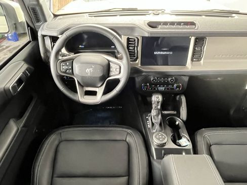 New 2025 Ford Bronco Outer Banks w/ Sasquatch Package image 11