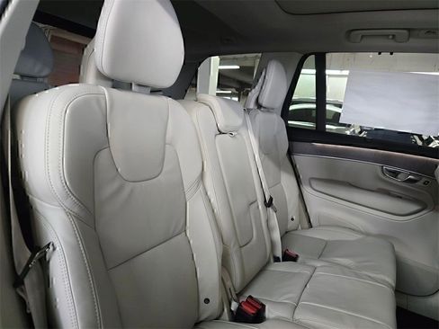 New 2026 Volvo XC90 B6 Ultra w/ Protection Package image 16