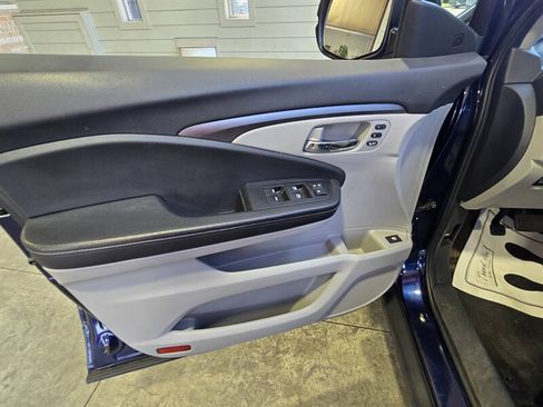 Used 2022 Honda Ridgeline RTL image 12
