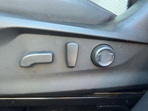 Used 2021 Subaru Forester Premium image 13