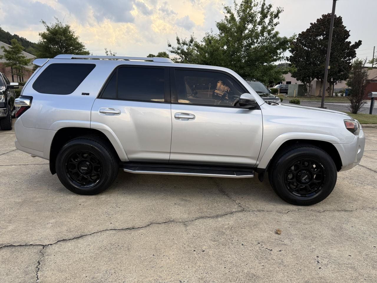 Used 2016 Toyota 4Runner SR5 RWD image 6