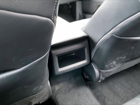 Used 2021 Toyota Camry SE image 33