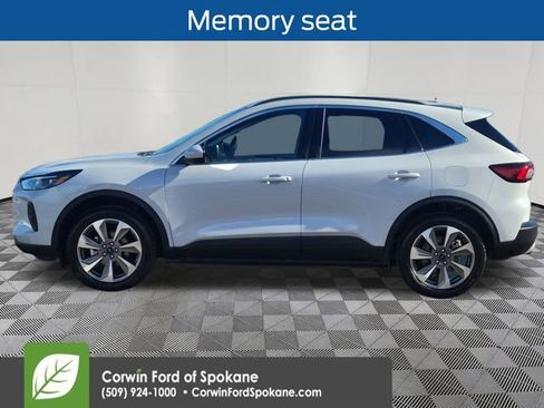 Used 2025 Ford Escape Platinum image 11