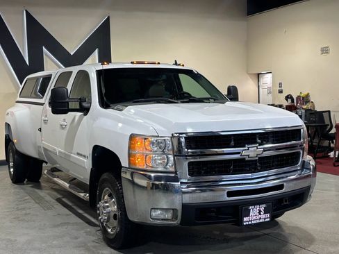 Used 2007 Chevrolet Silverado 3500 LTZ image 2
