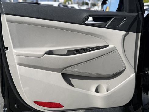 Used 2019 Hyundai Tucson SE image 12