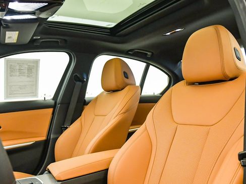 Used 2025 BMW 330i 330i w/ Premium Package image 18