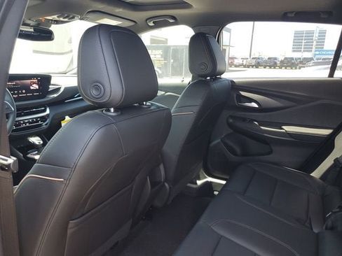 New 2026 Buick Envista Avenir FWD image 9