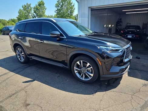 Used 2024 INFINITI QX60 Luxe AWD/4WD image 3