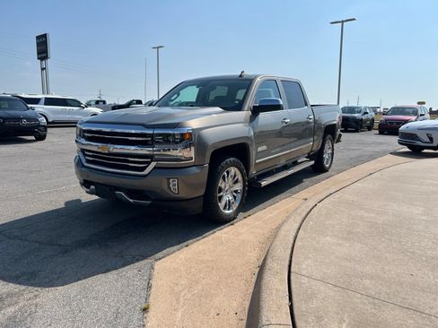Used 2017 Chevrolet Silverado 1500 High Country AWD/4WD image 1